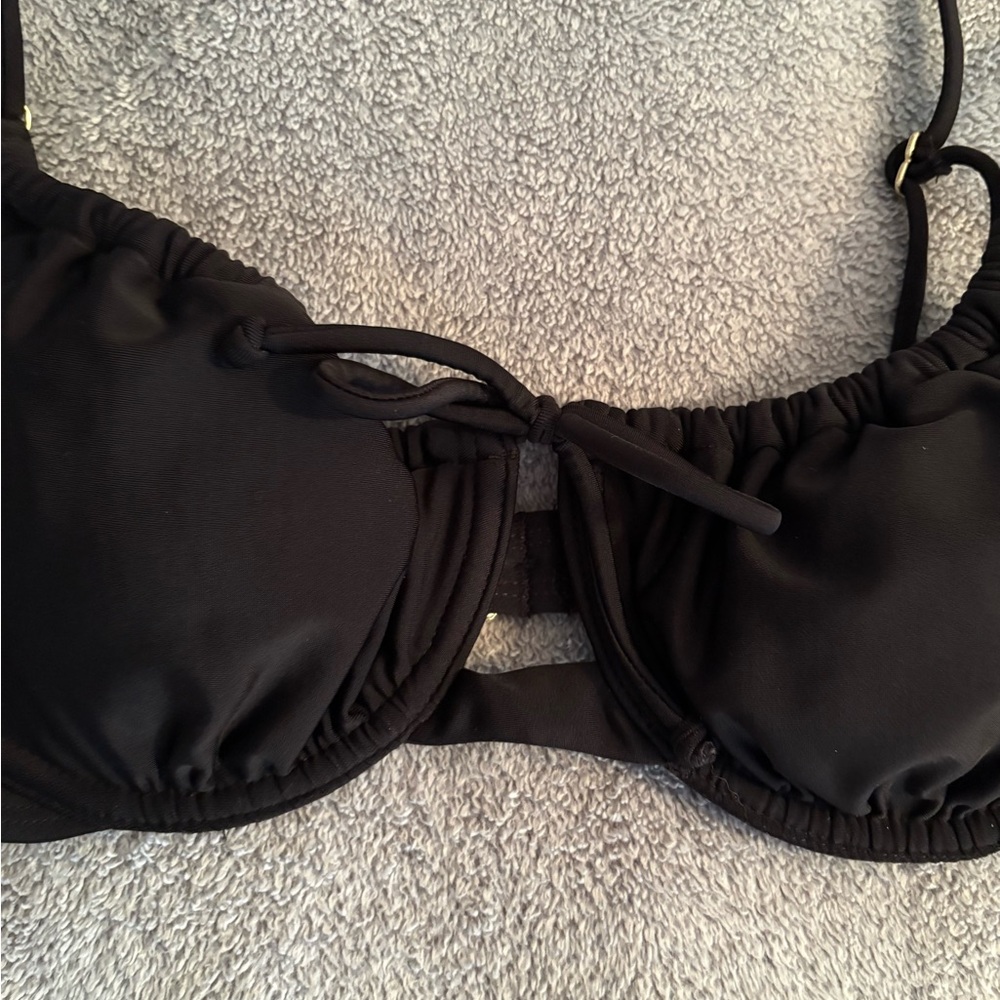NWT Xhilaration Black Bikini Top Juniors Shirred Underwire Large (8-10) - Picture 3 of 8